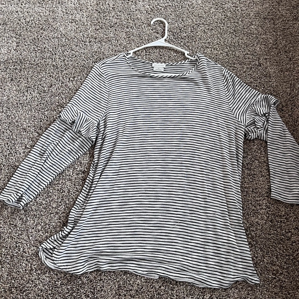 Van husen black and white striped long sleeve with ruffles on sleeve